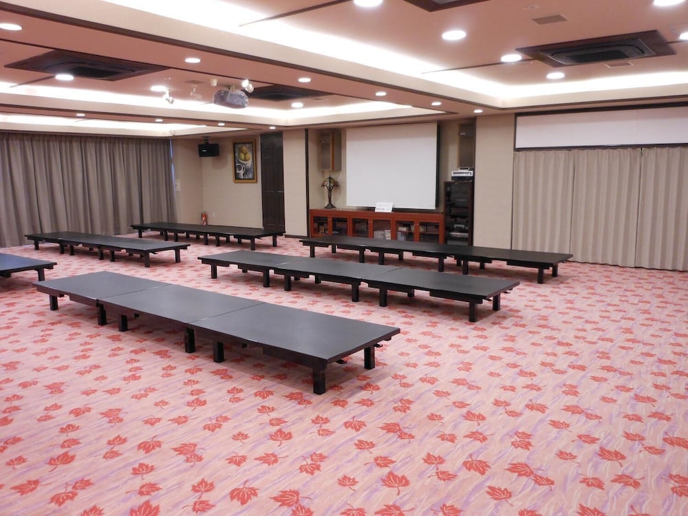 Saga Grace Hotel 20/20