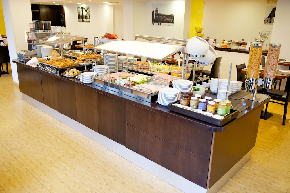 MERCURE BOLOGNA CENTRO 54/72