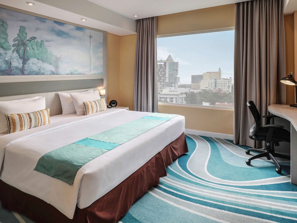 MERCURE JAKARTA CIKINI 15/50