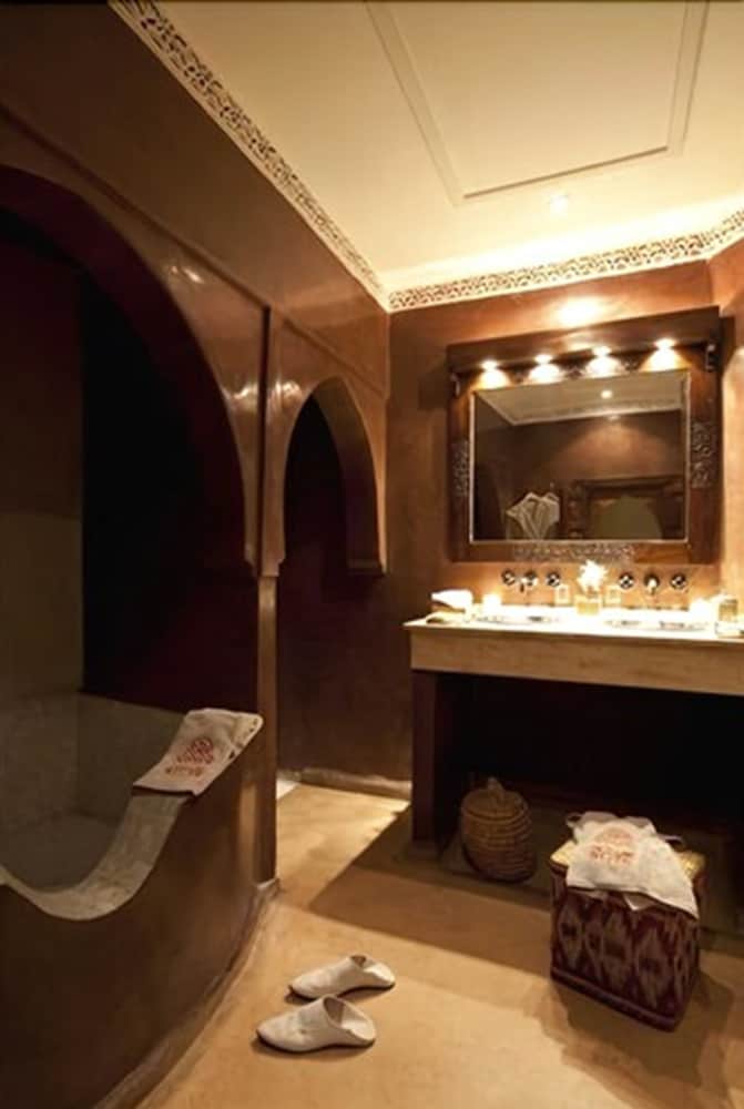 Riad Charai 32/77