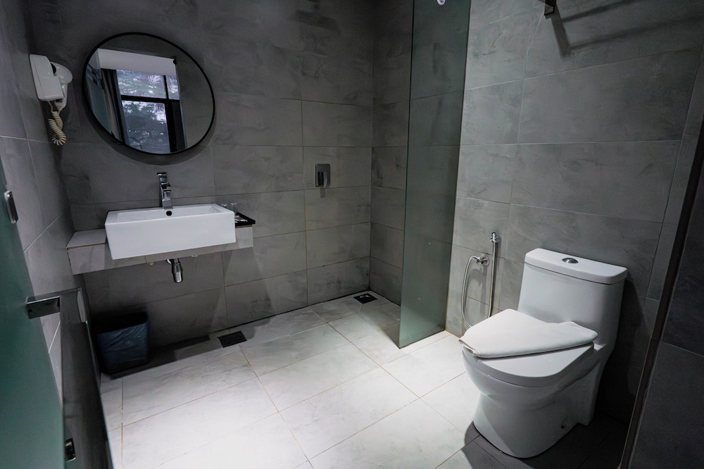 Hotel 99 Seri Kembangan Serdang 41/41