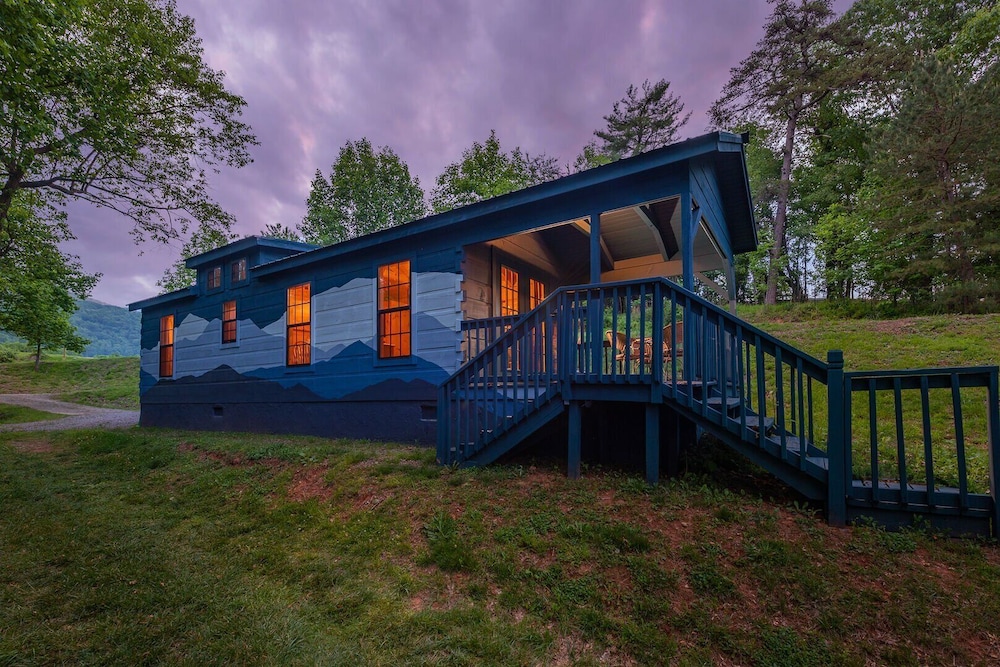 Engadine Inn & Cabins 4/50