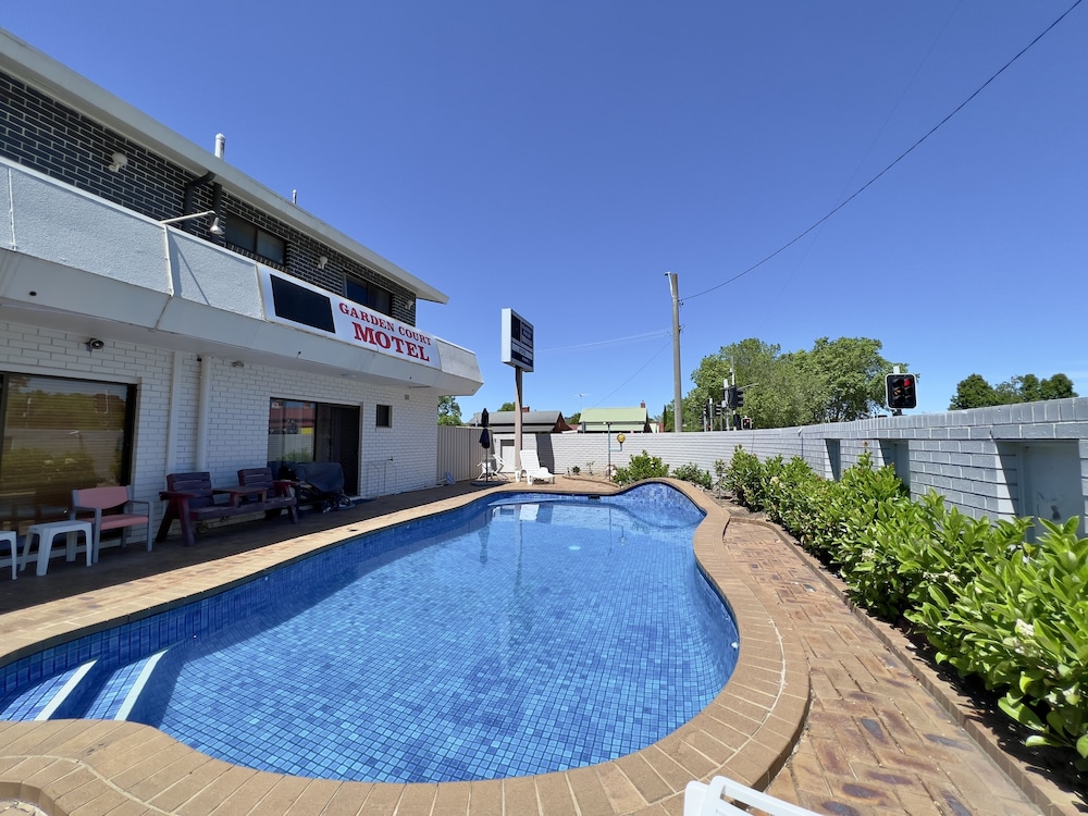 Albury Garden Court Motel 45/50