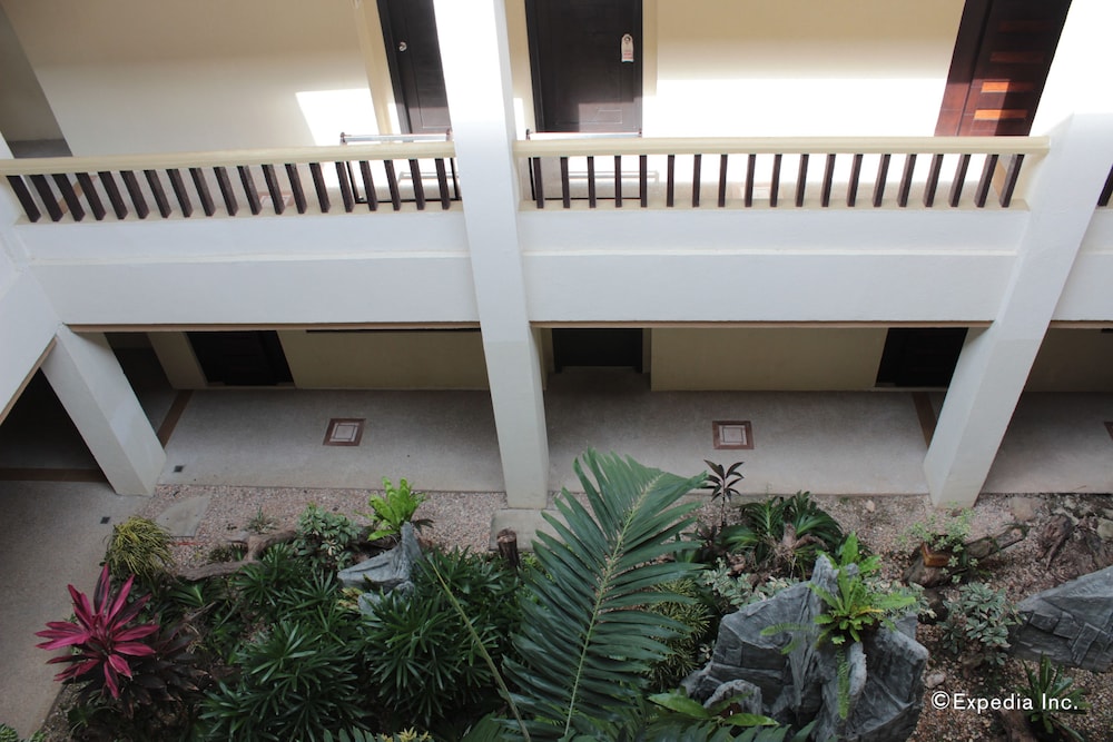 Coron Westown Resort 5/47