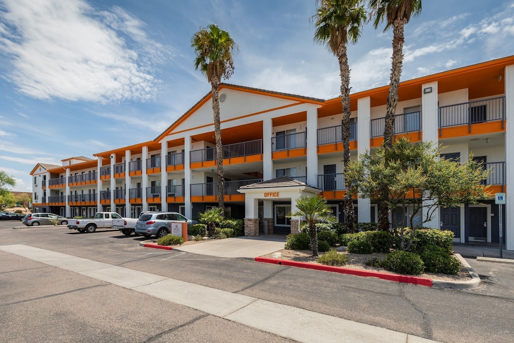 Crossland Economy Studios - Tucson - Butterfield Drive 20/20