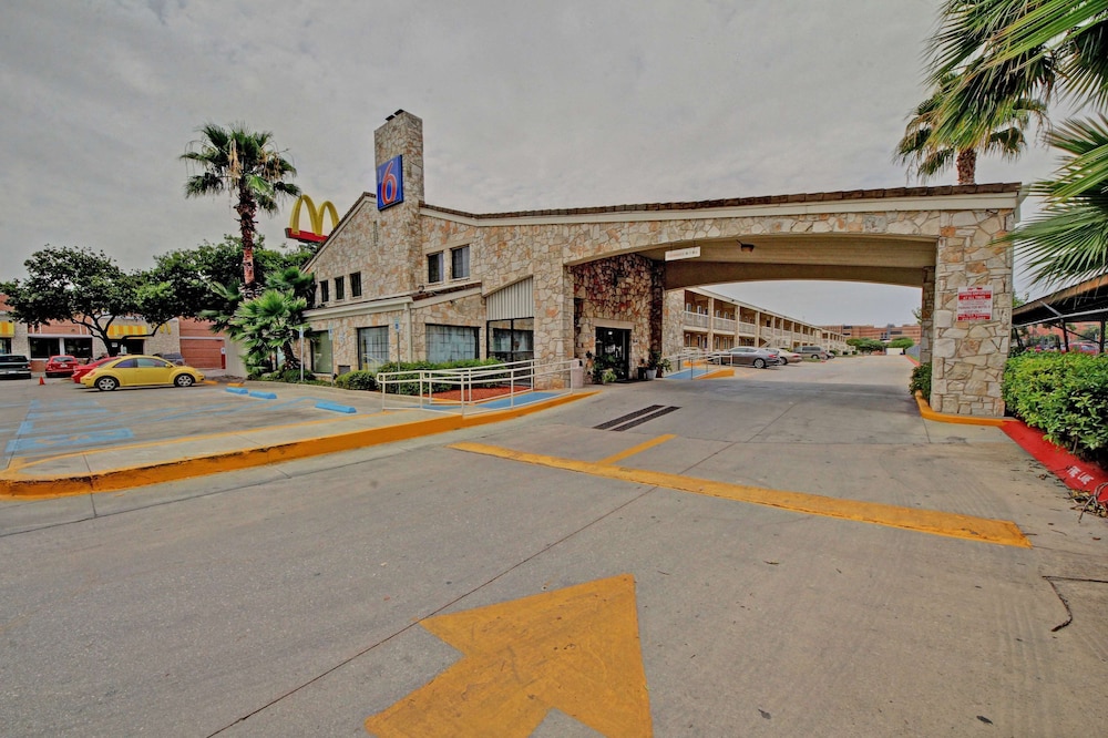 Motel6 San Antonio, TX - Downtown - Market Square 35/44