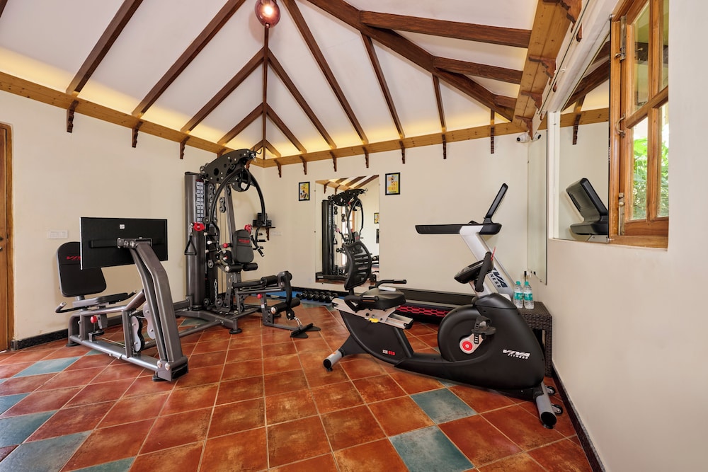 Aura Resort & Spa 25/50