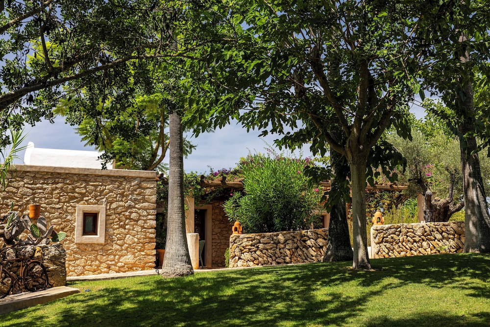 Can Lluc Boutique Country Hotel & Villas 88/92
