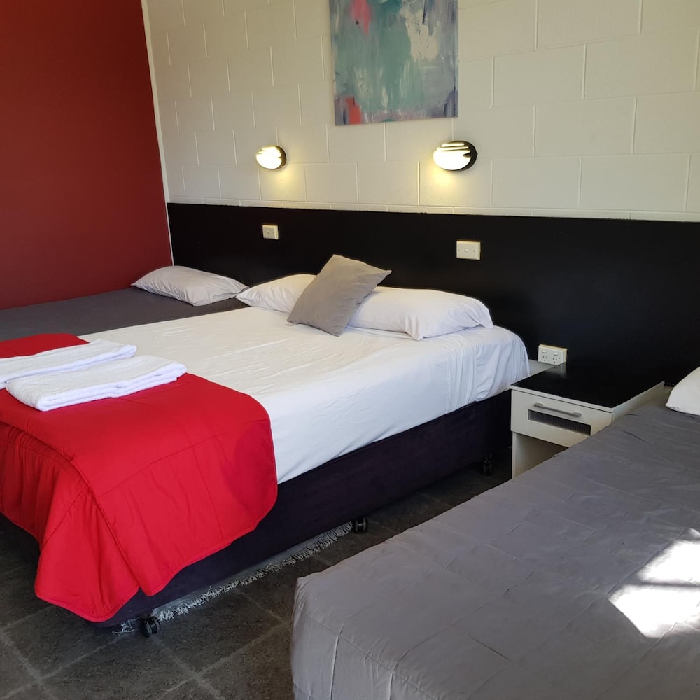 Motel Lodge 14/53