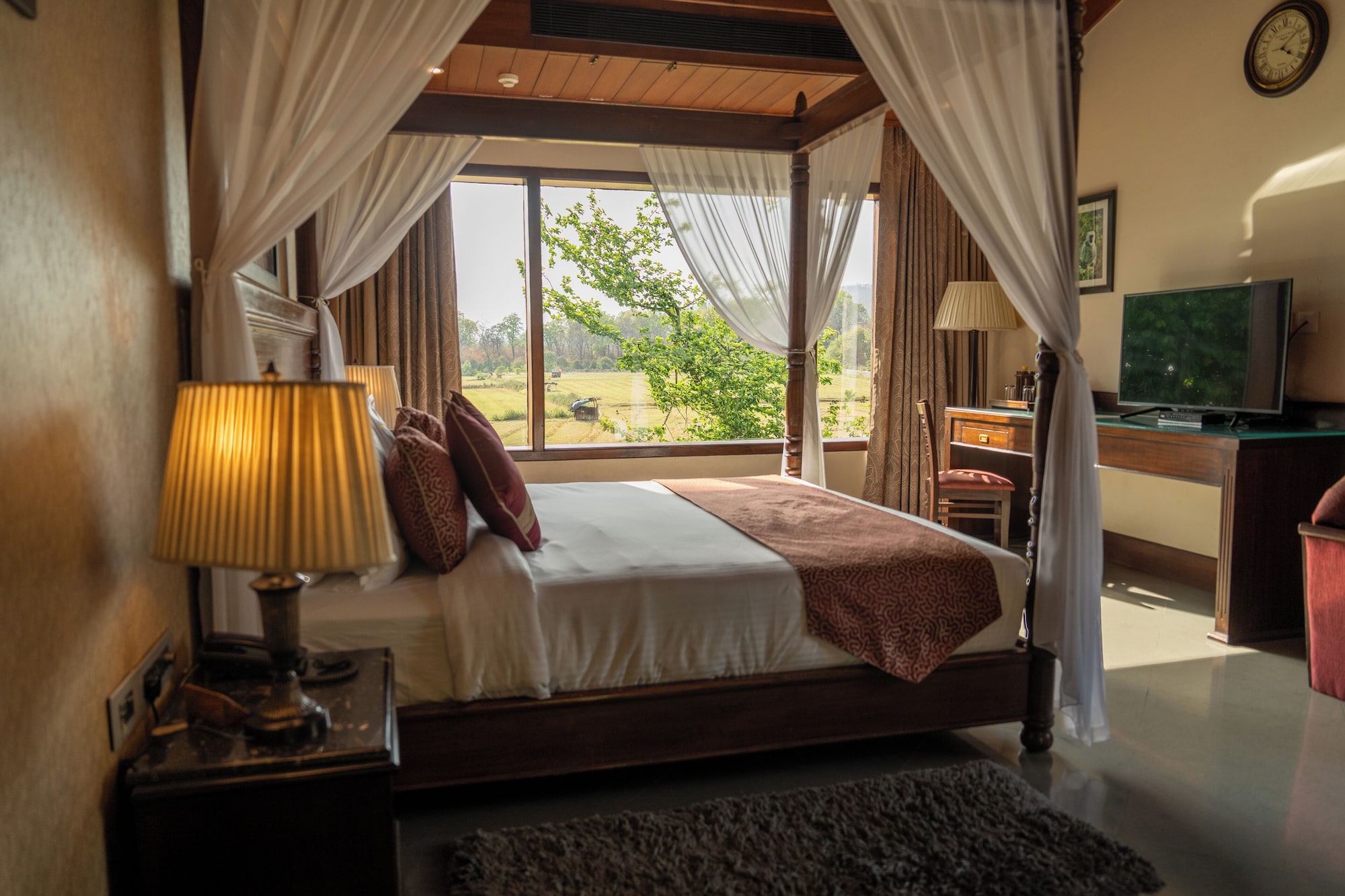 Jim, Retreat, King Bed