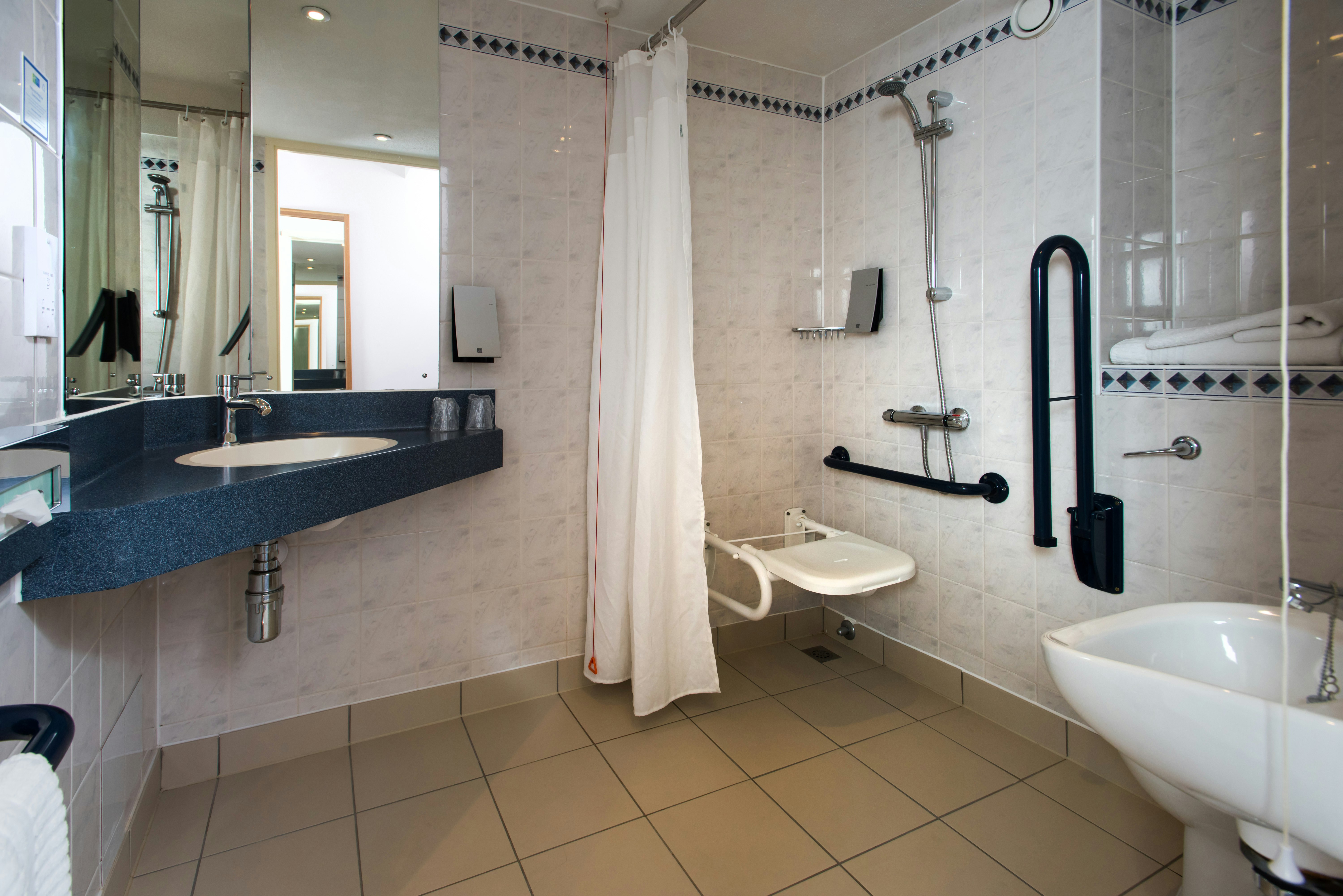Express By Holiday Inn London-Wimbledon-South 34/35