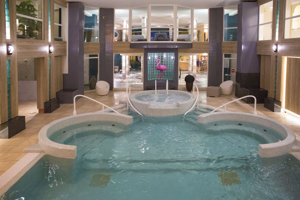 Les Flamants Roses Thalasso Spa 36/83