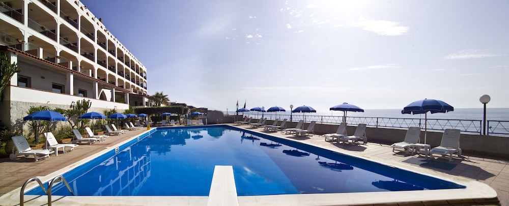 Park Hotel Silemi 66/68