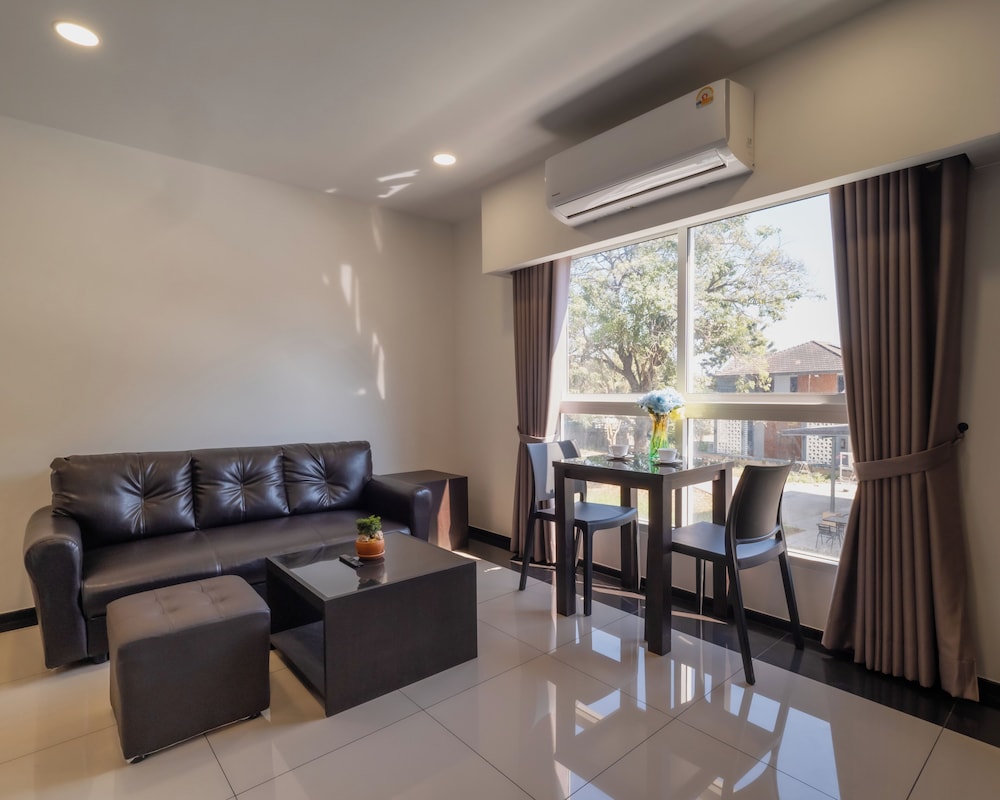 Samutprakarn Hotel 25/44