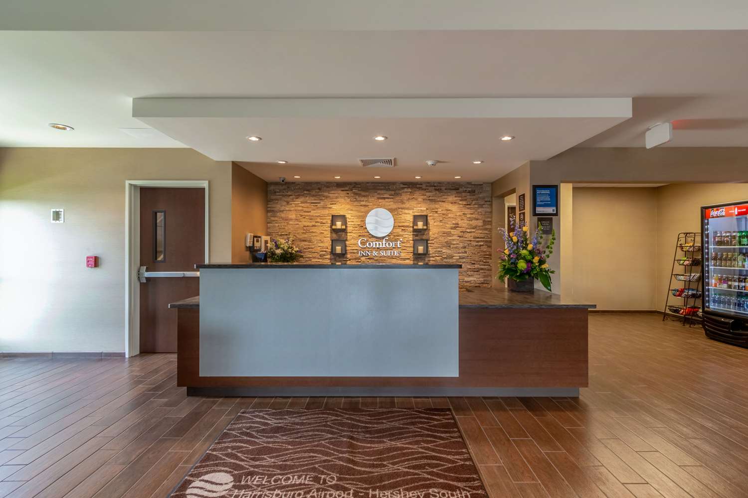 Comfort Inn & Suites - Harrisburg Airport - Hershey South 4/48