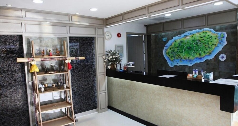 Jeju R Hotel Guest House Hostel 6/60