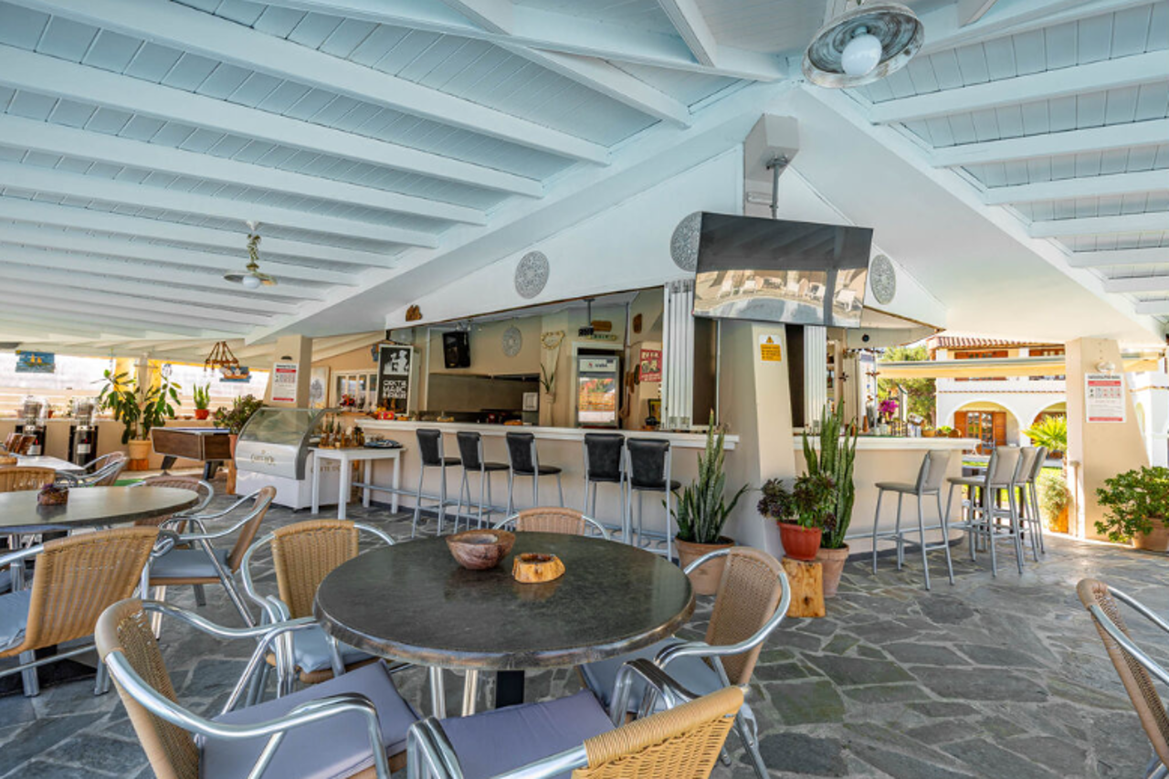 Kamari Corfu Hotel & Apartments 38/42