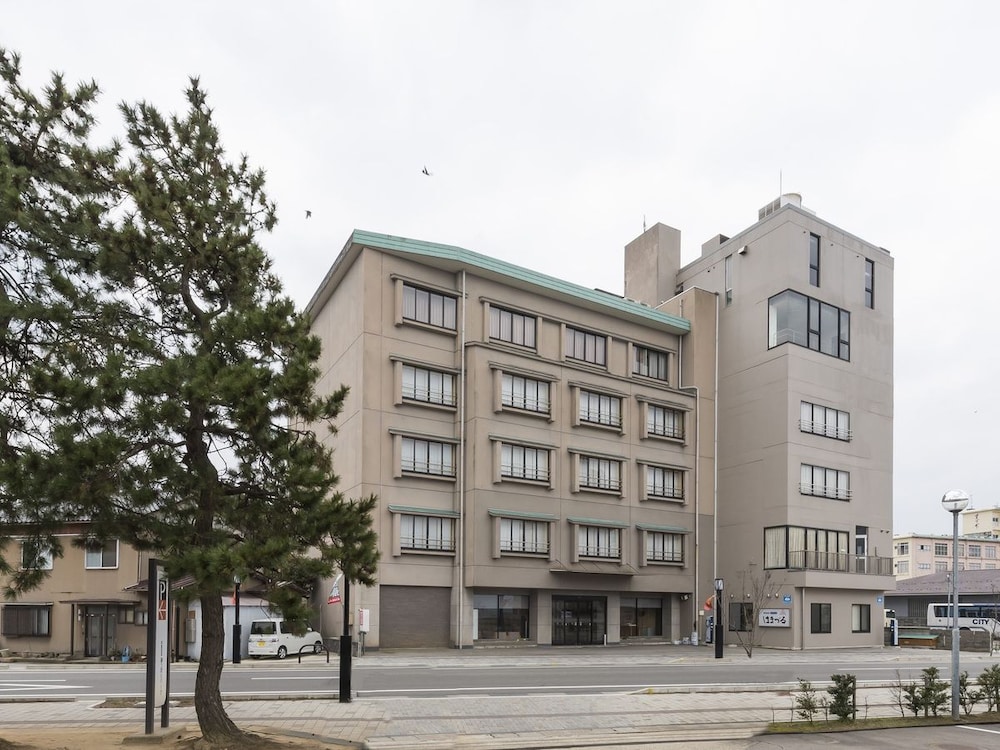 Wakura Onsen Hamazuru 2/15