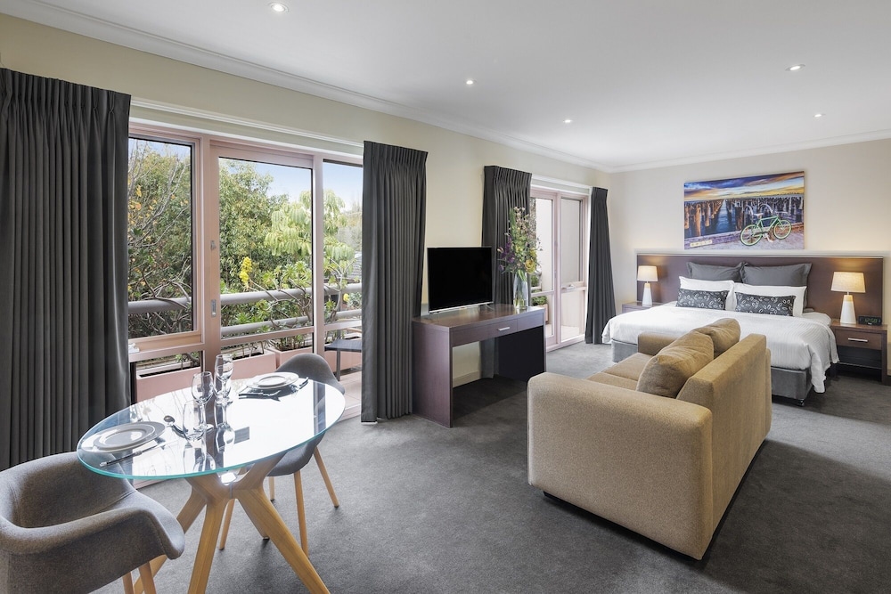 Kimberley Gardens Hotel 47/72