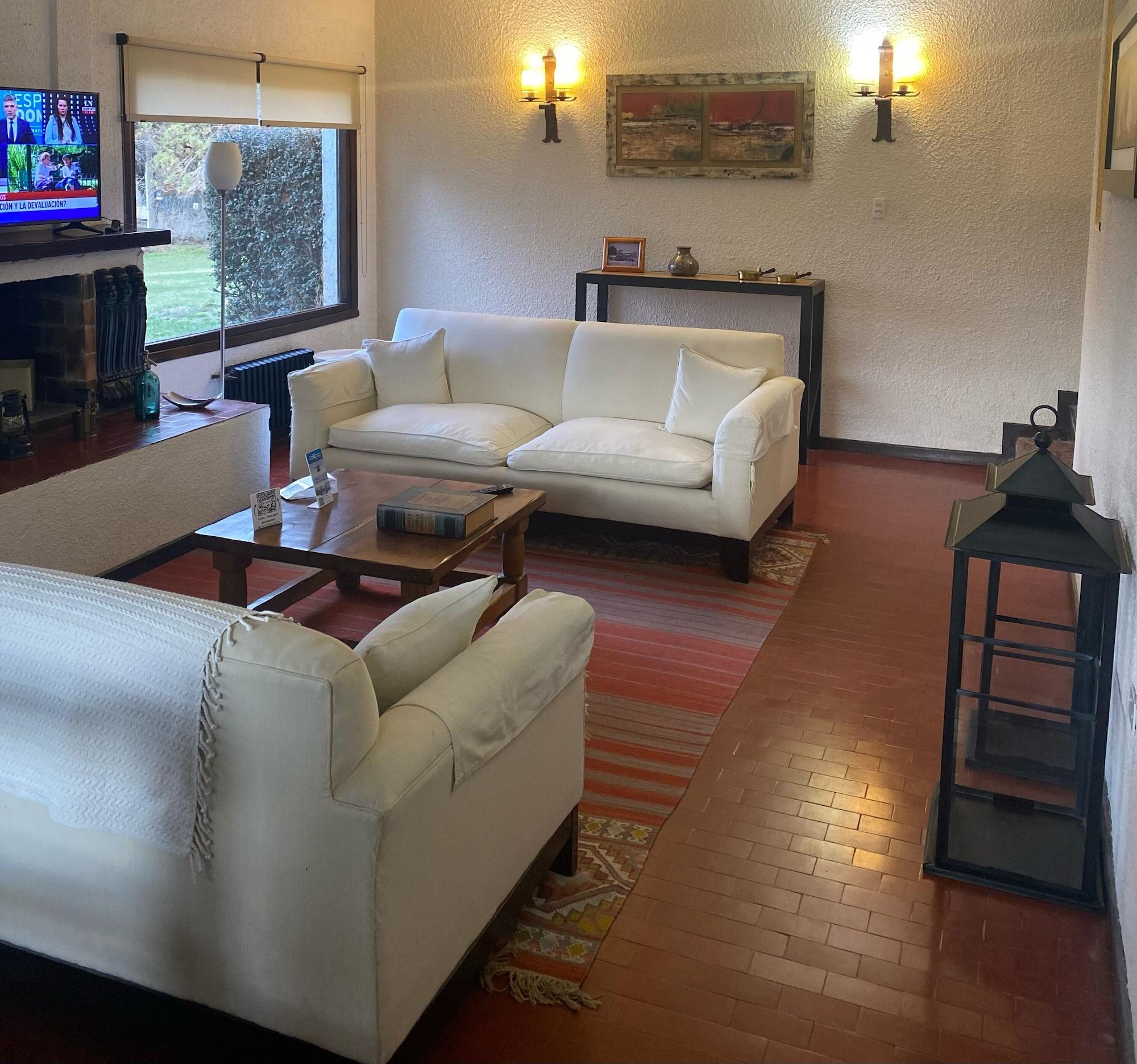 Hosteria del Prado . 13/28