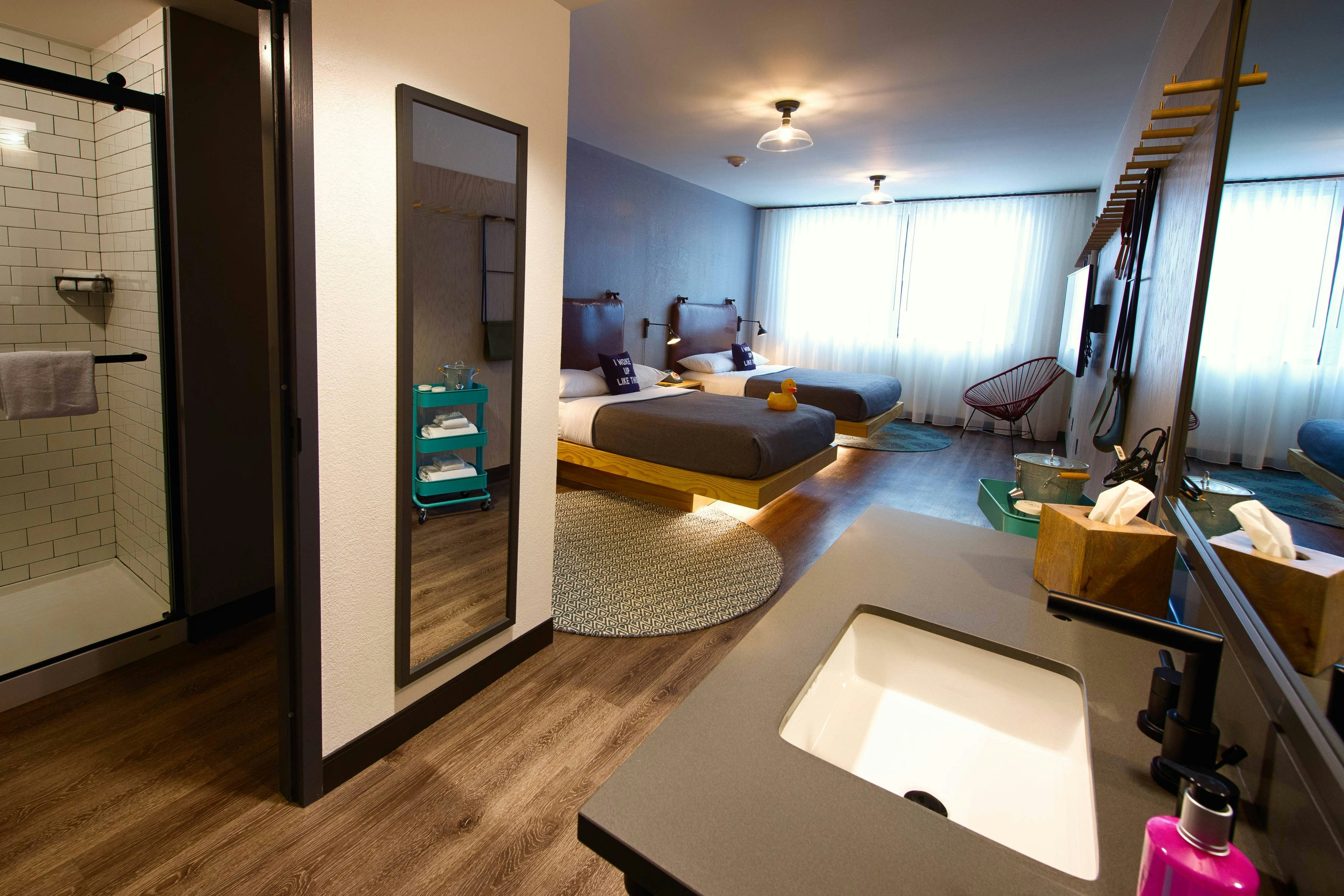 غرفة بسريرين كوين، Moxy New Orleans Downtown French Quarter Area 3/3