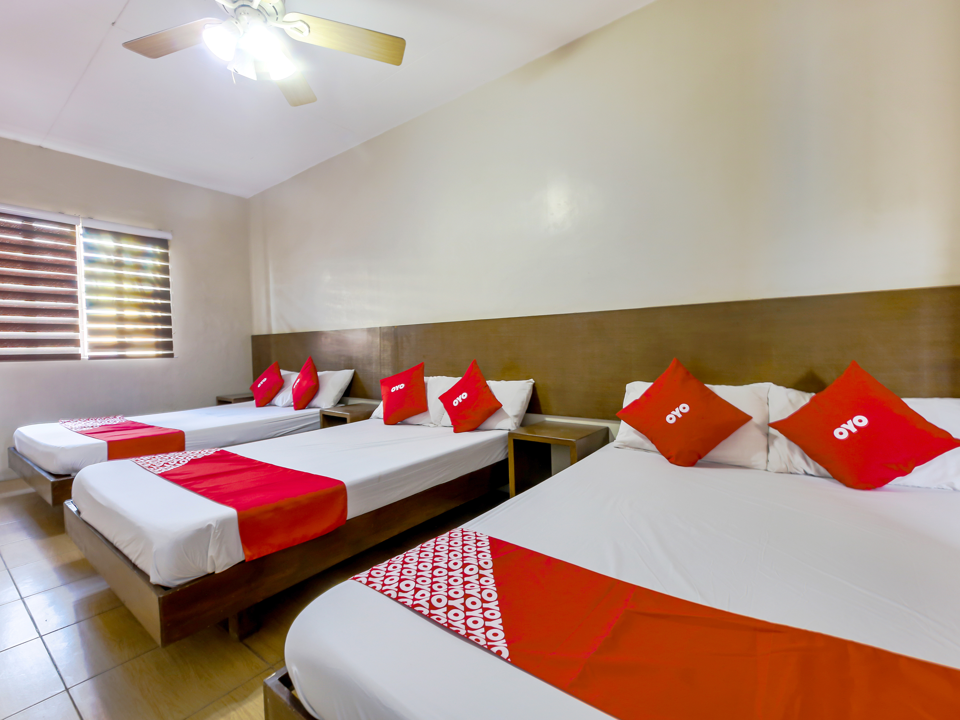 Metro Deluxe Residences 20/50