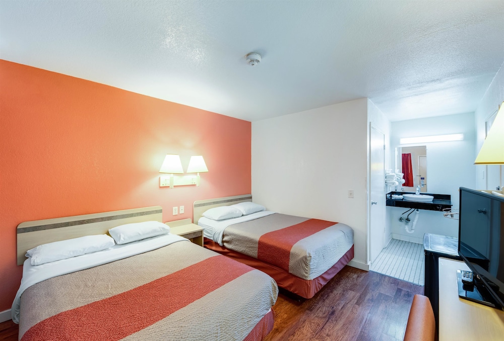 Motel6 Greenville, TX 18/45
