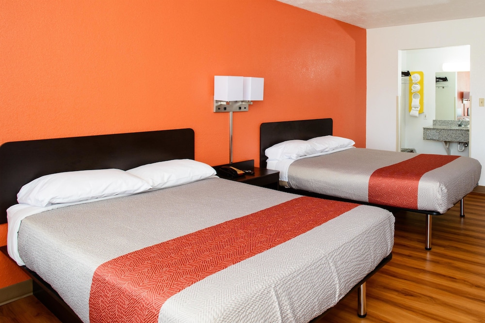Motel6 Mount Jackson, VA - Shenandoah 41/56