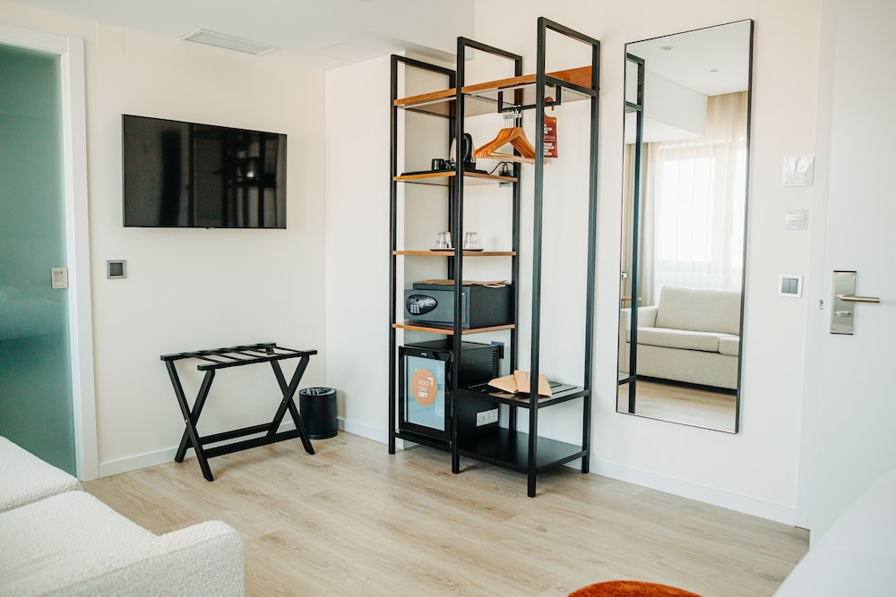 Next Level Premium Hotel 36/60