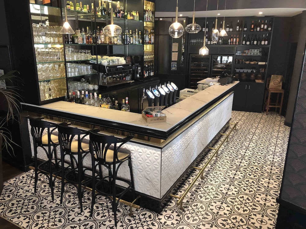 Mercure Avignon Centre Palais des Papes Hotel 52/70
