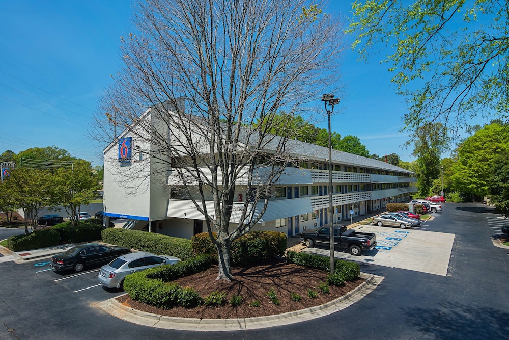 Motel6 Tucker, GA - Atlanta Northeast in Tucker