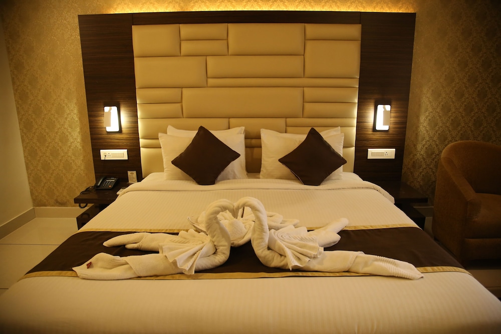 Oyo 6593 West Fort Hotel 9/50