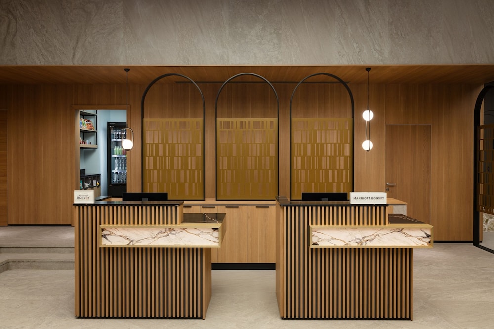 Courtyard By Marriott Cluj-Napoca Downtown 2/46