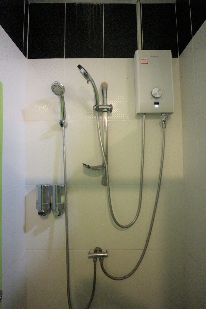 Mahannop Hostel 10/18
