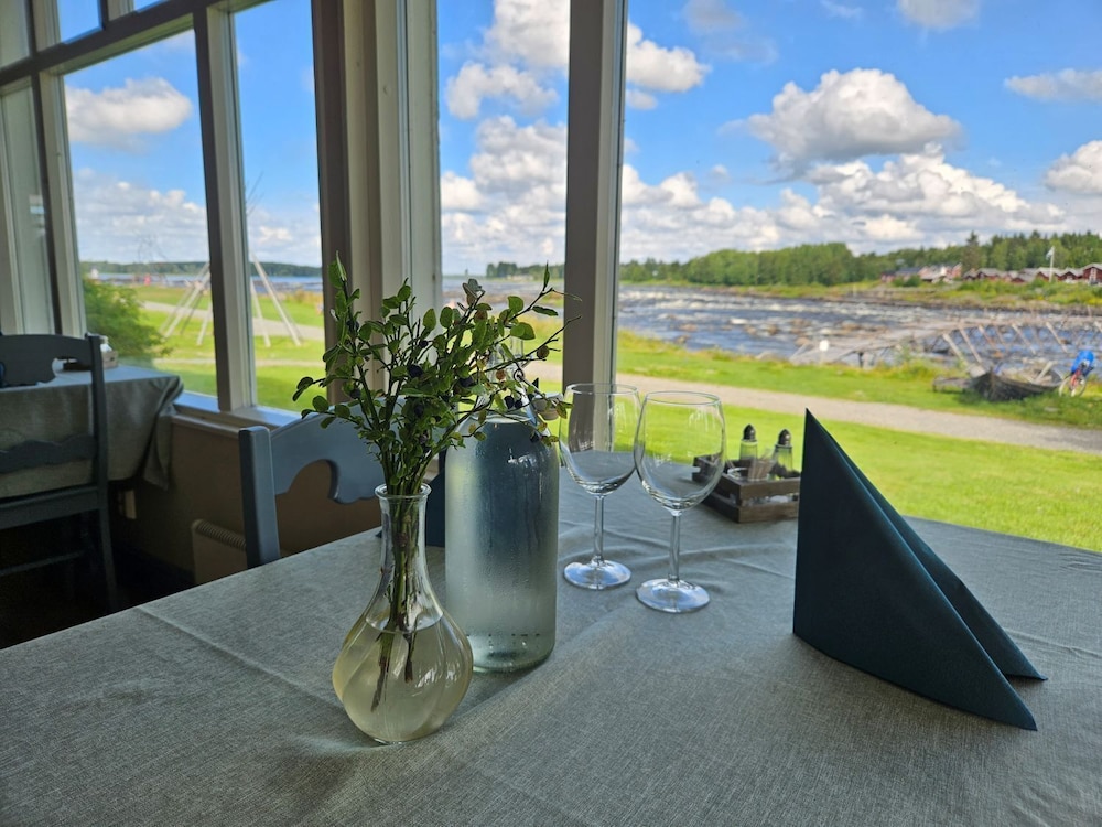 Kukkolaforsen Turist & Konferens 38/50