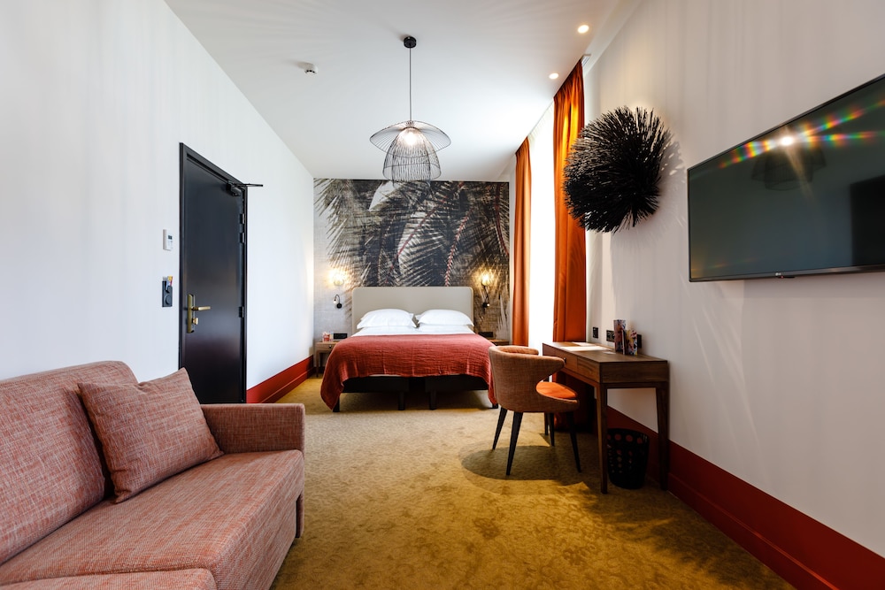Hotel Verlaine Cannes 24/44