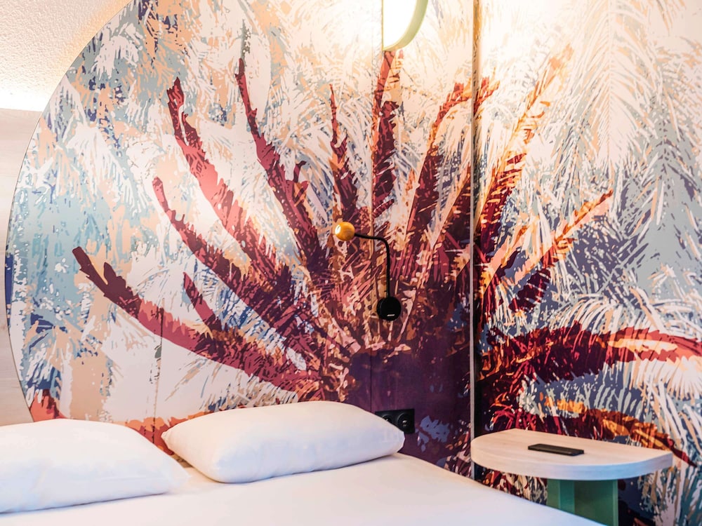 IBIS STYLES ANTIBES 28/71