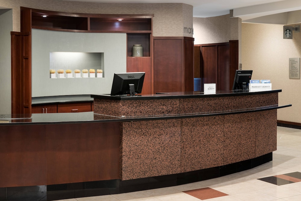 Courtyard by Marriott West Orange 7/52