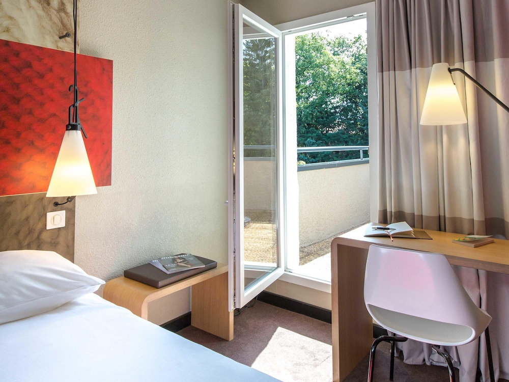 Ibis Brignoles 17/50