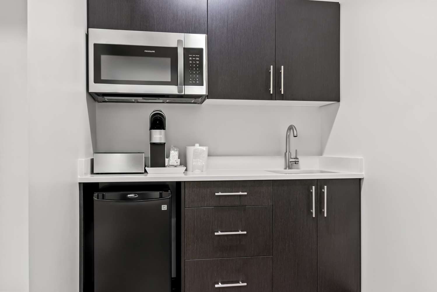 Best Western Plus Winkler 15/15