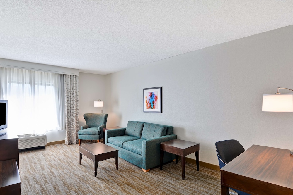Hampton Inn And Suites Boynton Beach 26/45