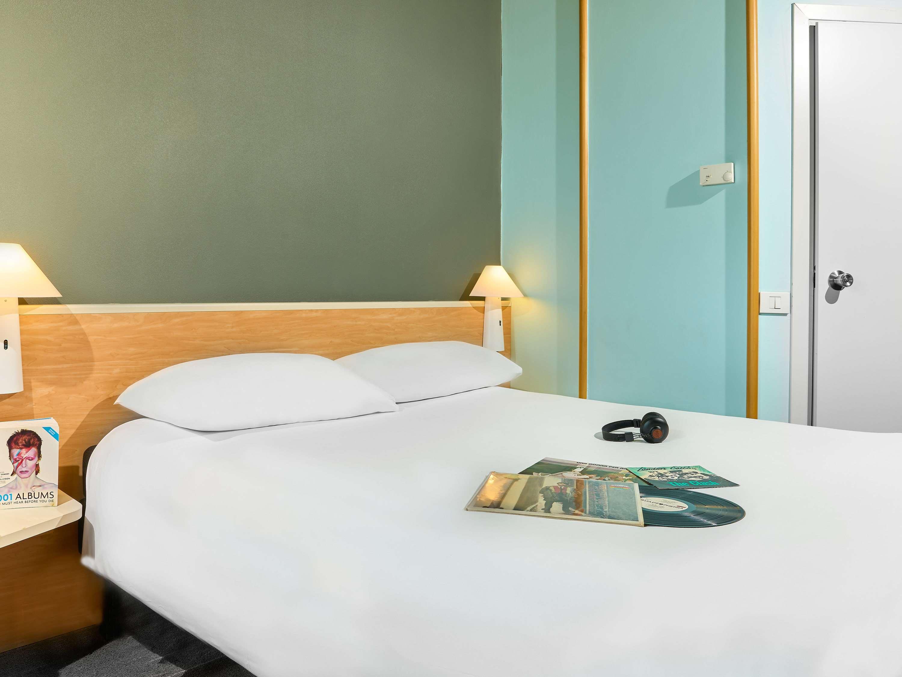 Room, Double Bed