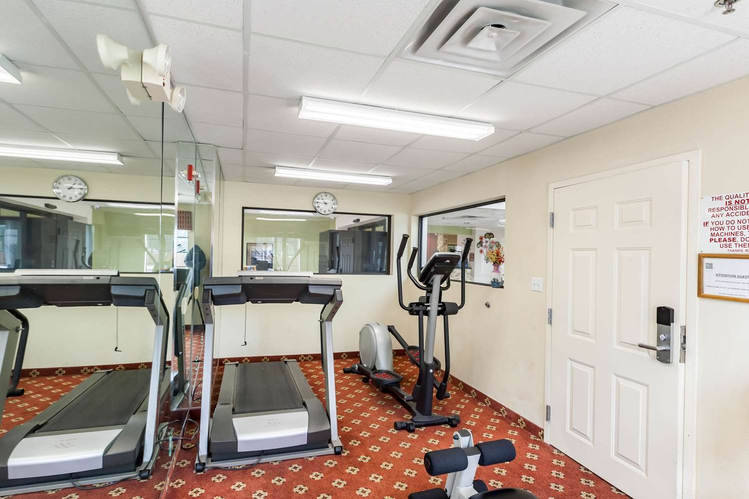 Quality Inn near SeaWorld - Lackland 6/14