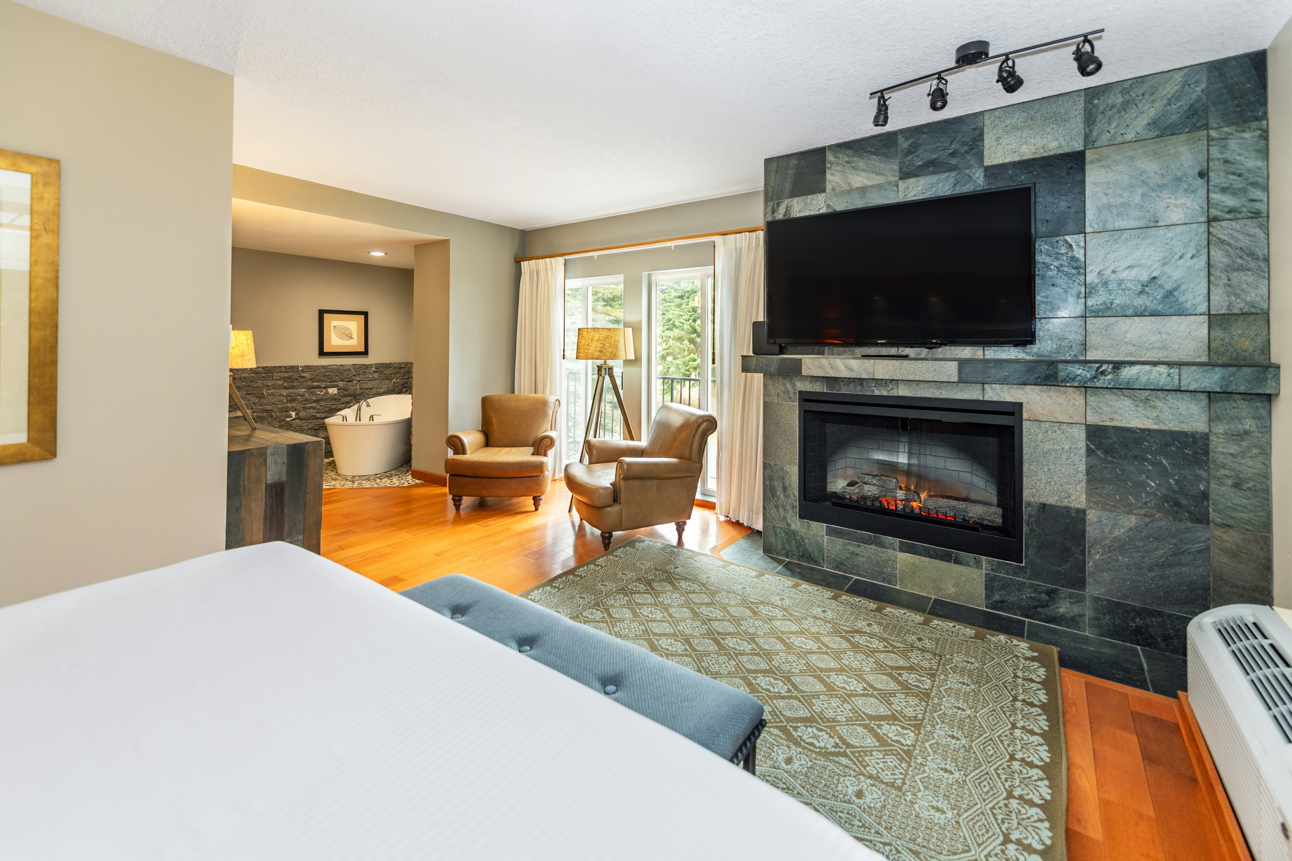 Banff Inn 66/81