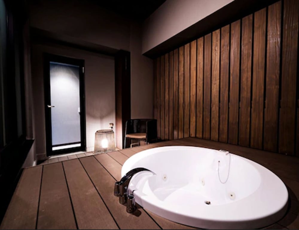 Randor Hotel Namba Osaka Suites 48/50