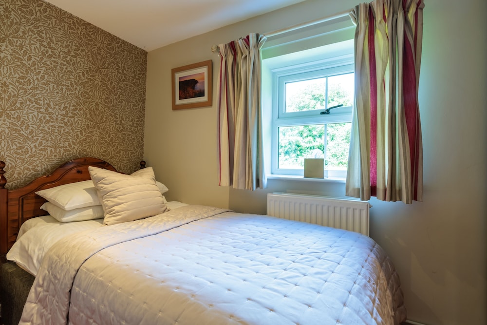 STANDARD, TWIN BEDS