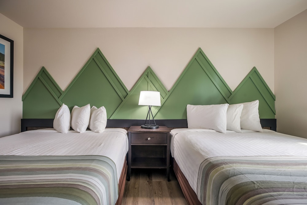Mountain Vista Hotel 33/76