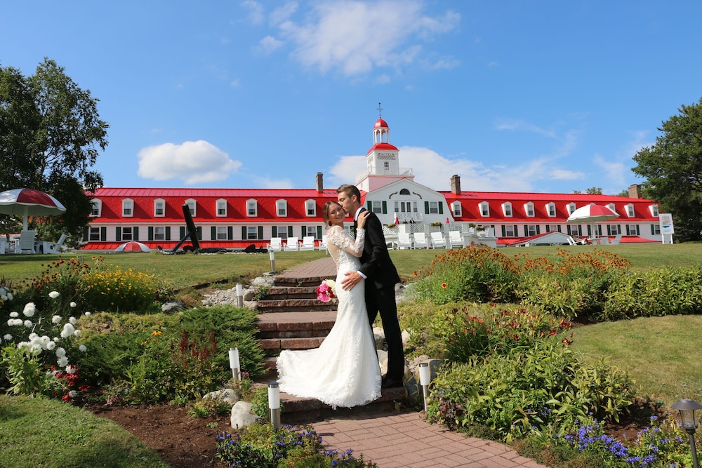 Tadoussac Hotel Seasonal Hotel 70/72