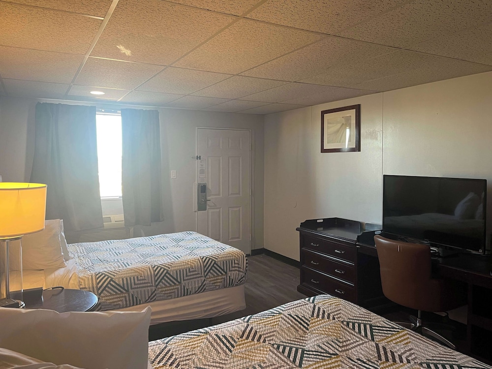 Studio6 Borger, TX – Boom Town 23/36