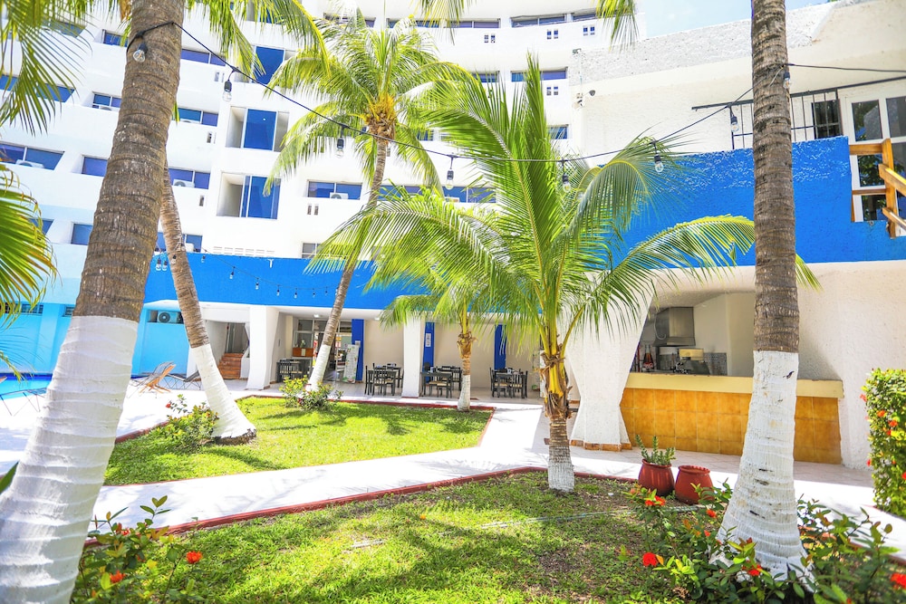 CARIBE INTERNACIONAL CANCUN 60/71